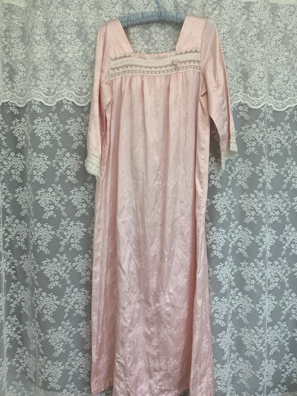 Union made pastel pink nightgown